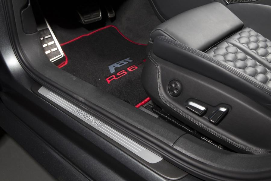 Детали интерьера Audi RS6-R Avant by ABT (4G, C7) 2015 года  (фото 25 из 28)